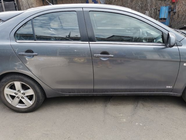 bontott MITSUBISHI LANCER Bal Belső Hátsó Lámpa