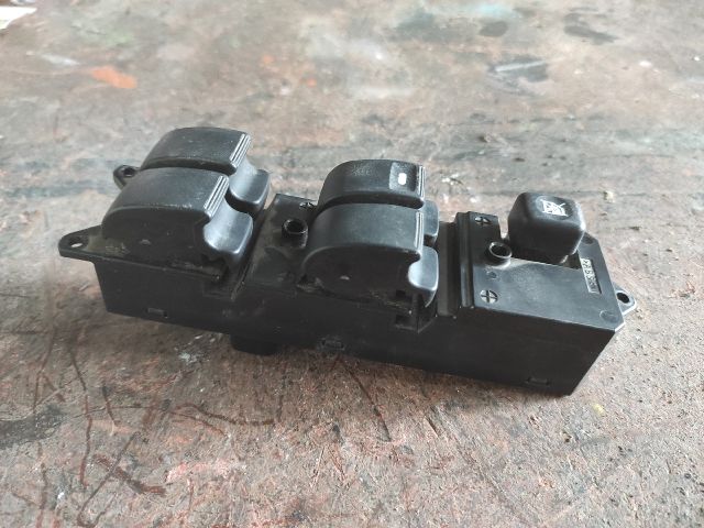 bontott MITSUBISHI LANCER Bal első Ablakemelő Kapcsoló