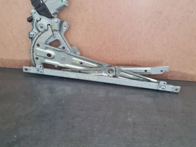 bontott MITSUBISHI LANCER Bal első Ablakemelő Szerkezet (Elektromos)