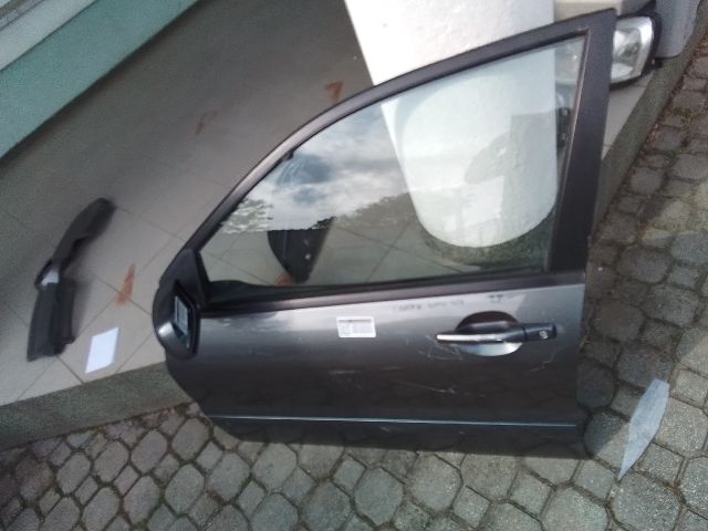 bontott MITSUBISHI LANCER Bal első Ajtó (Részeivel)