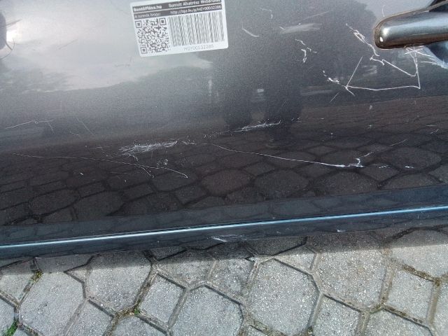 bontott MITSUBISHI LANCER Bal első Ajtó (Részeivel)