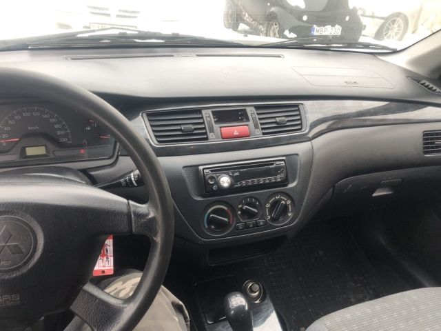 bontott MITSUBISHI LANCER Bal első Ajtó (Üres lemez)