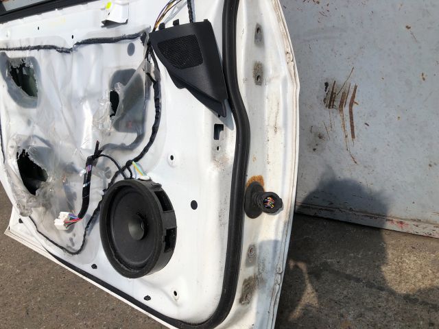 bontott MITSUBISHI LANCER Bal első Ajtó (Üres lemez)