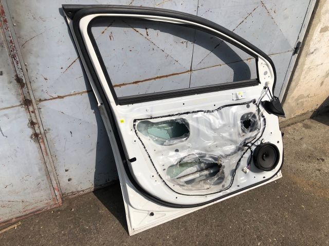 bontott MITSUBISHI LANCER Bal első Ajtó (Üres lemez)