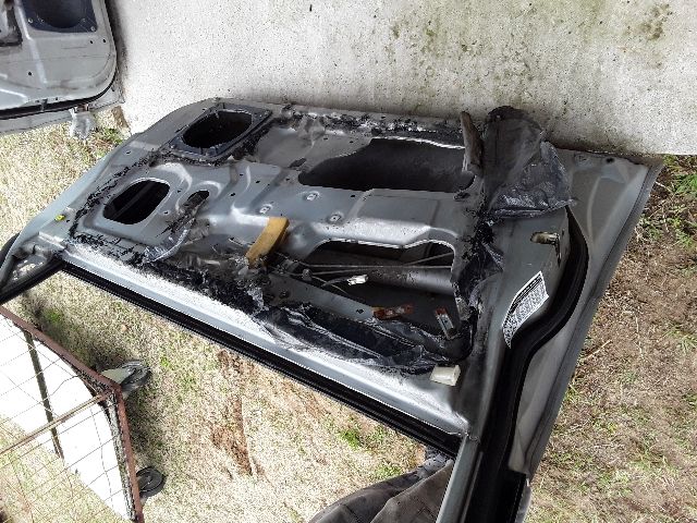 bontott MITSUBISHI LANCER Bal első Ajtózár