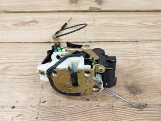 bontott MITSUBISHI LANCER Bal első Ajtózár