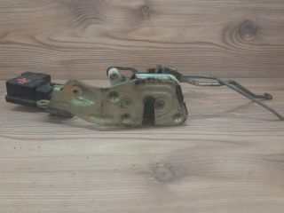 bontott MITSUBISHI LANCER Bal első Ajtózár