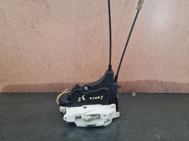 bontott MITSUBISHI LANCER Bal első Ajtózár