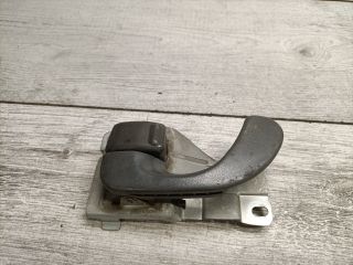 bontott MITSUBISHI LANCER Bal első Belső Kilincs