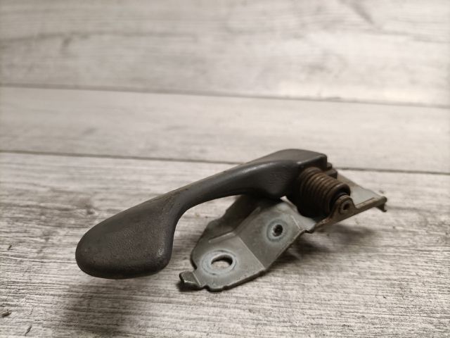 bontott MITSUBISHI LANCER Bal első Belső Kilincs