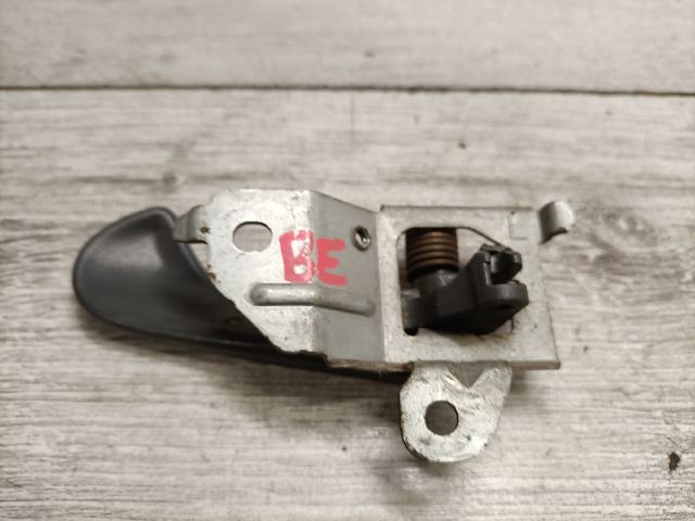 bontott MITSUBISHI LANCER Bal első Belső Kilincs