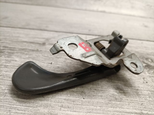 bontott MITSUBISHI LANCER Bal első Belső Kilincs