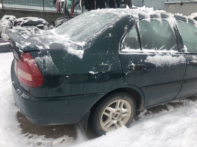 bontott MITSUBISHI LANCER Bal első Belső Küszöb Burkolat