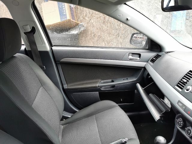 bontott MITSUBISHI LANCER Bal első Felső Zsanér