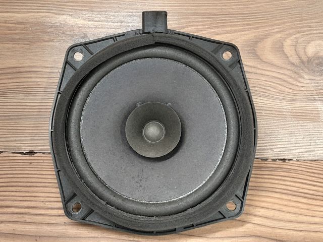 bontott MITSUBISHI LANCER Bal első Hangszóró
