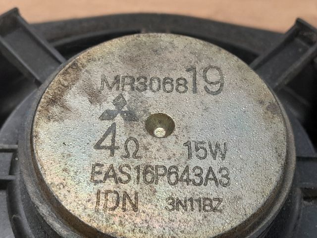 bontott MITSUBISHI LANCER Bal első Hangszóró