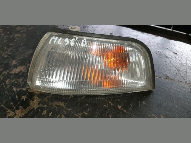 bontott MITSUBISHI LANCER Bal első Irányjelző