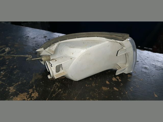 bontott MITSUBISHI LANCER Bal első Irányjelző