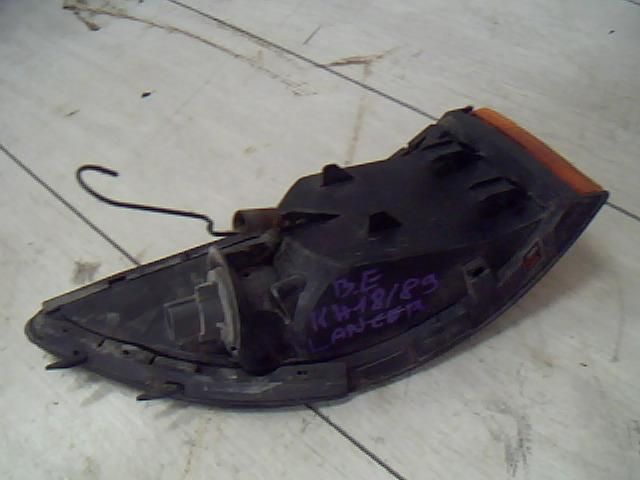 bontott MITSUBISHI LANCER Bal első Irányjelző
