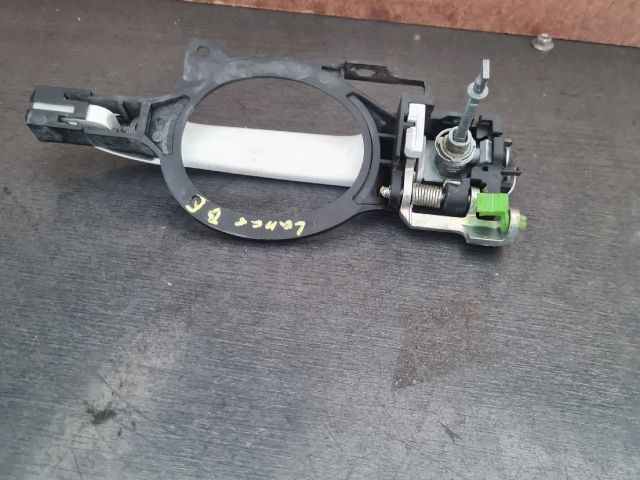 bontott MITSUBISHI LANCER Bal első Külső Kilincs