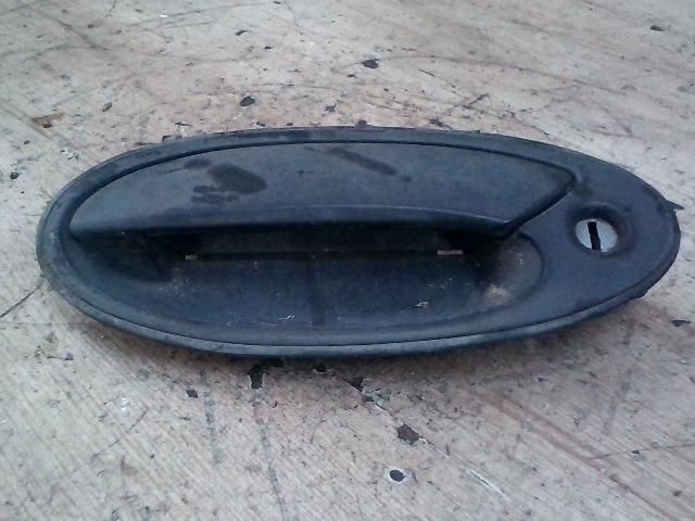 bontott MITSUBISHI LANCER Bal első Külső Kilincs