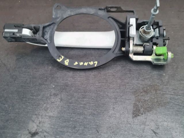 bontott MITSUBISHI LANCER Bal első Külső Kilincs