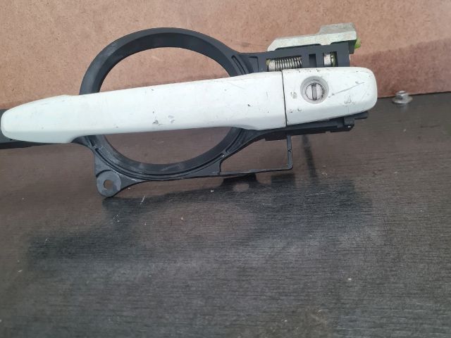 bontott MITSUBISHI LANCER Bal első Külső Kilincs