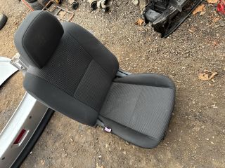 bontott MITSUBISHI LANCER Bal első Ülés