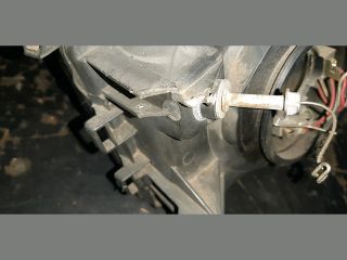 bontott MITSUBISHI LANCER Bal Fényszóró