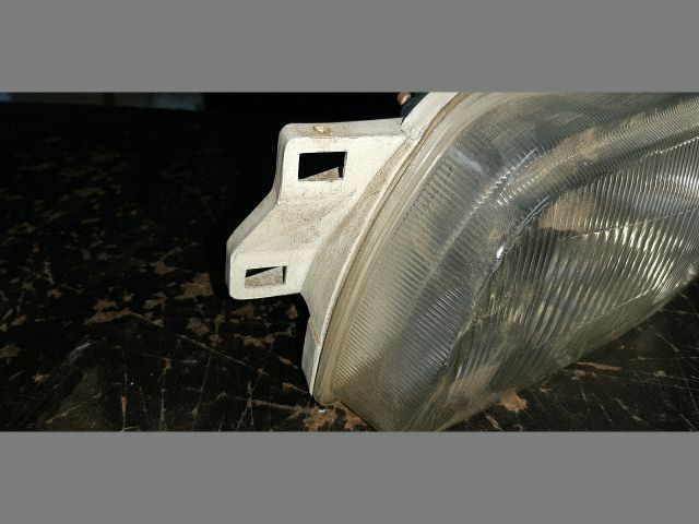 bontott MITSUBISHI LANCER Bal Fényszóró