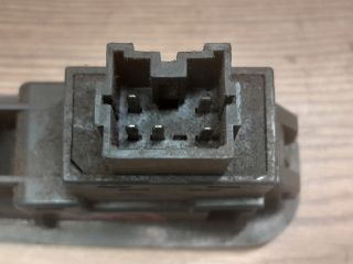 bontott MITSUBISHI LANCER Bal hátsó Ablakemelő Kapcsoló