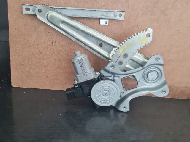 bontott MITSUBISHI LANCER Bal hátsó Ablakemelő Szerkezet (Elektromos)