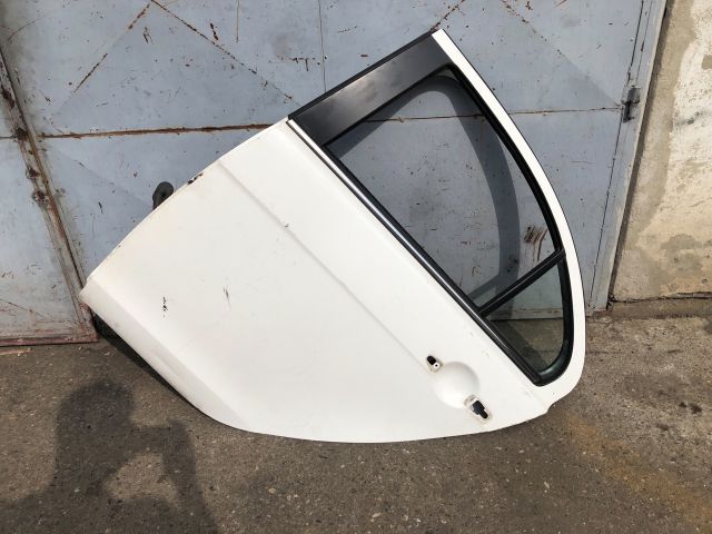 bontott MITSUBISHI LANCER Bal hátsó Ajtó (Üres lemez)