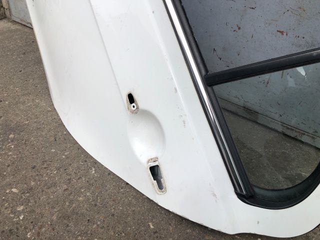 bontott MITSUBISHI LANCER Bal hátsó Ajtó (Üres lemez)