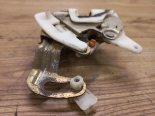 bontott MITSUBISHI LANCER Bal hátsó Ajtózár