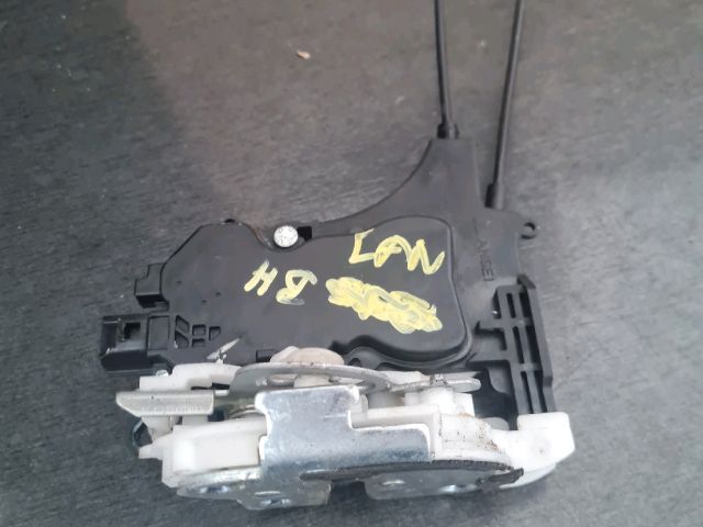 bontott MITSUBISHI LANCER Bal hátsó Ajtózár