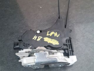 bontott MITSUBISHI LANCER Bal hátsó Ajtózár