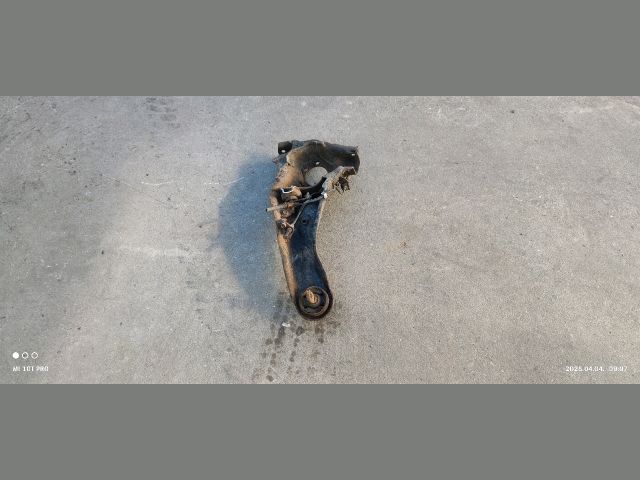 bontott MITSUBISHI LANCER Bal hátsó Alsó Lengőkar