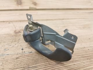 bontott MITSUBISHI LANCER Bal hátsó Belső Kilincs