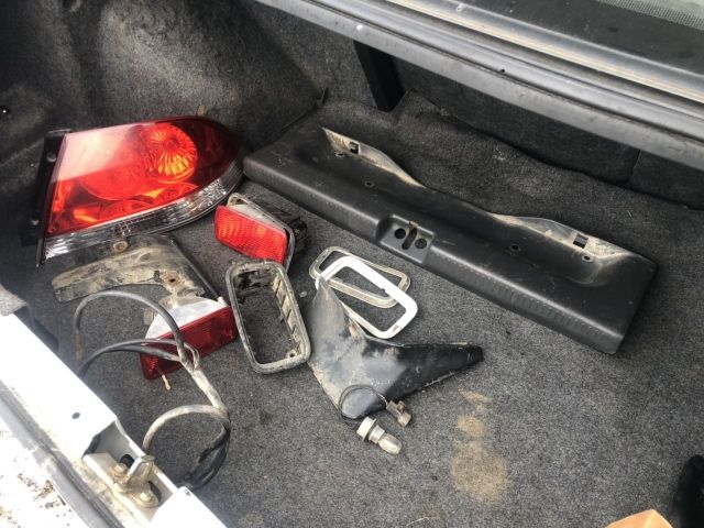 bontott MITSUBISHI LANCER Bal hátsó Fixüveg (Ajtóban)