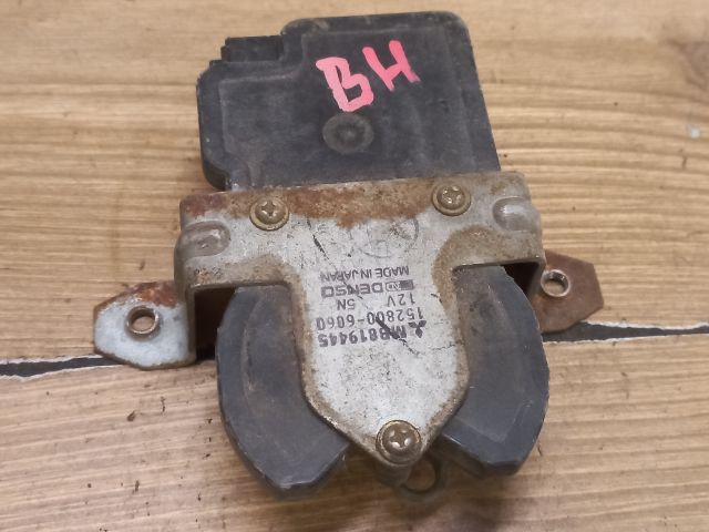 bontott MITSUBISHI LANCER Bal hátsó Központizár Motor