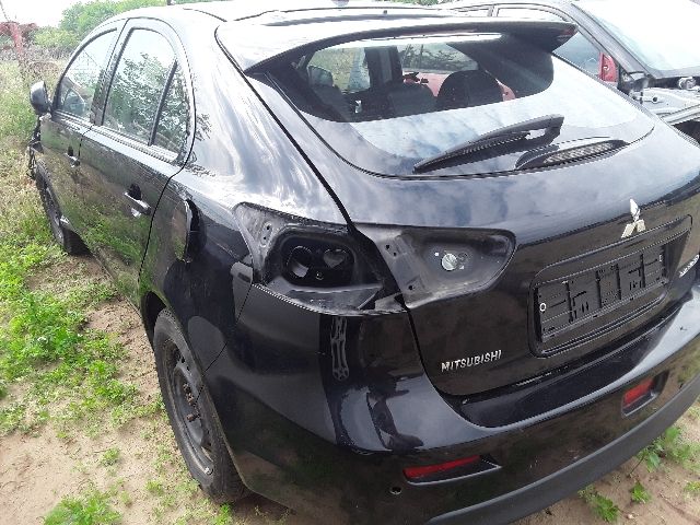 bontott MITSUBISHI LANCER Bal hátsó Külső Kilincs