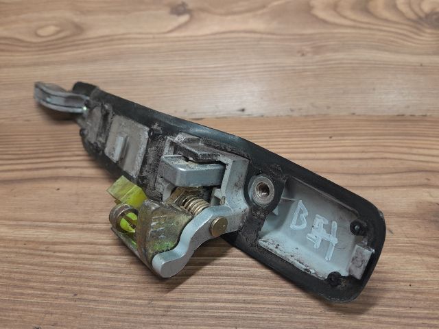 bontott MITSUBISHI LANCER Bal hátsó Külső Kilincs