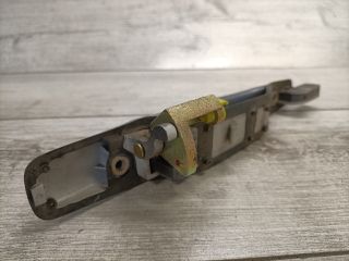 bontott MITSUBISHI LANCER Bal hátsó Külső Kilincs