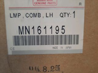 bontott MITSUBISHI LANCER Bal Hátsó Lámpa