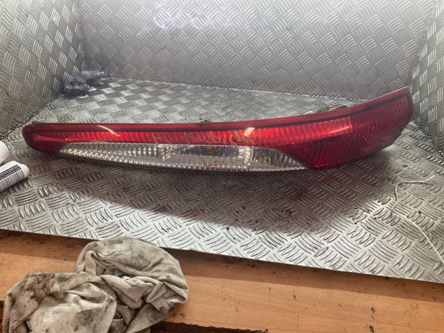 bontott MITSUBISHI LANCER Bal Hátsó Lámpa