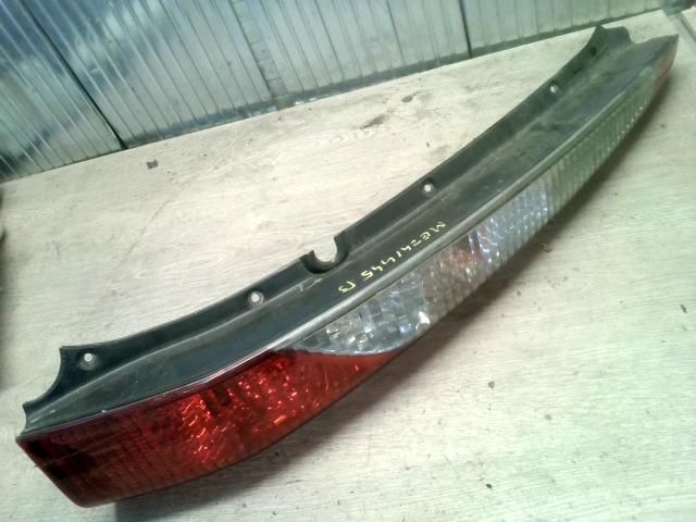 bontott MITSUBISHI LANCER Bal Hátsó Lámpa