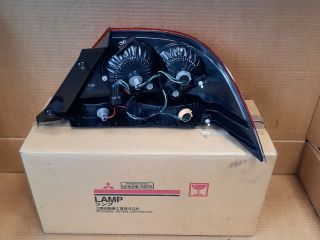 bontott MITSUBISHI LANCER Bal Hátsó Lámpa