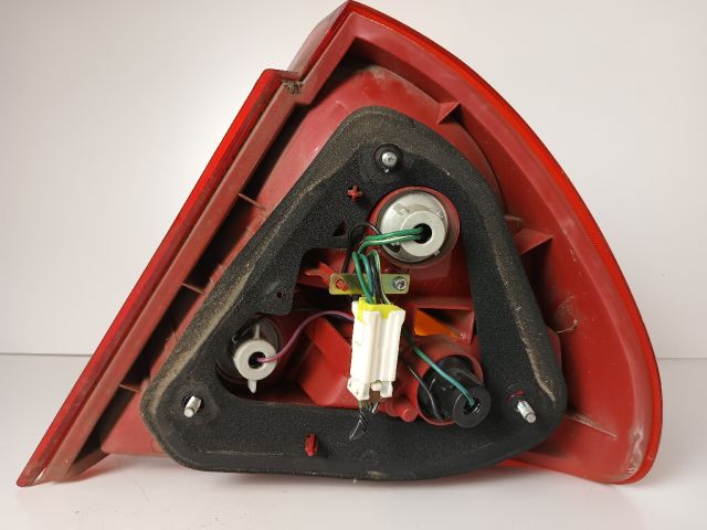 bontott MITSUBISHI LANCER Bal Hátsó Lámpa