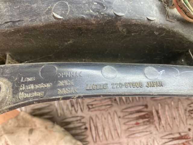 bontott MITSUBISHI LANCER Bal Hátsó Lámpa